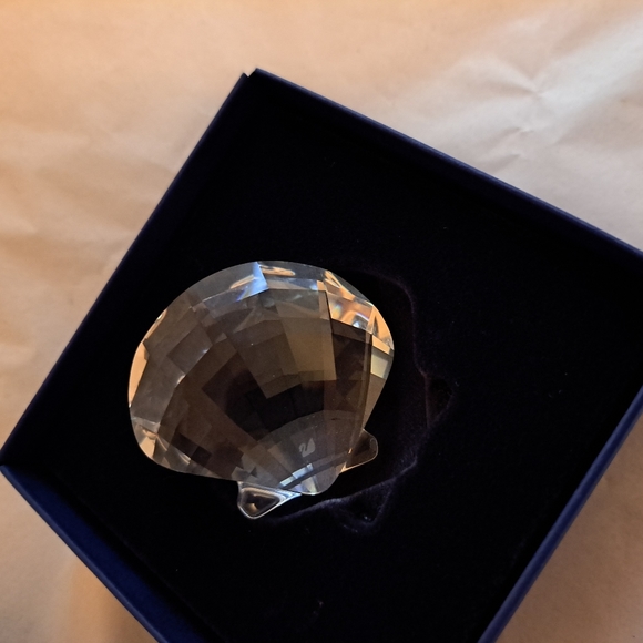 2006 Swarovski crystal SCS  Scallop sea shell w box and COA  like new - Picture 4 of 6